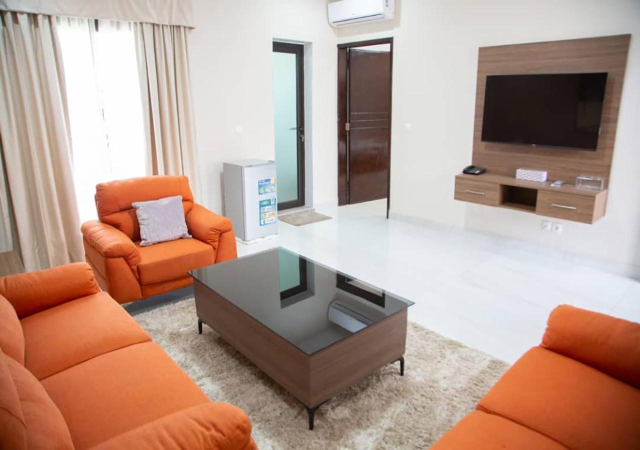 Onyx Hotel Yamoussoukro Bagian luar foto