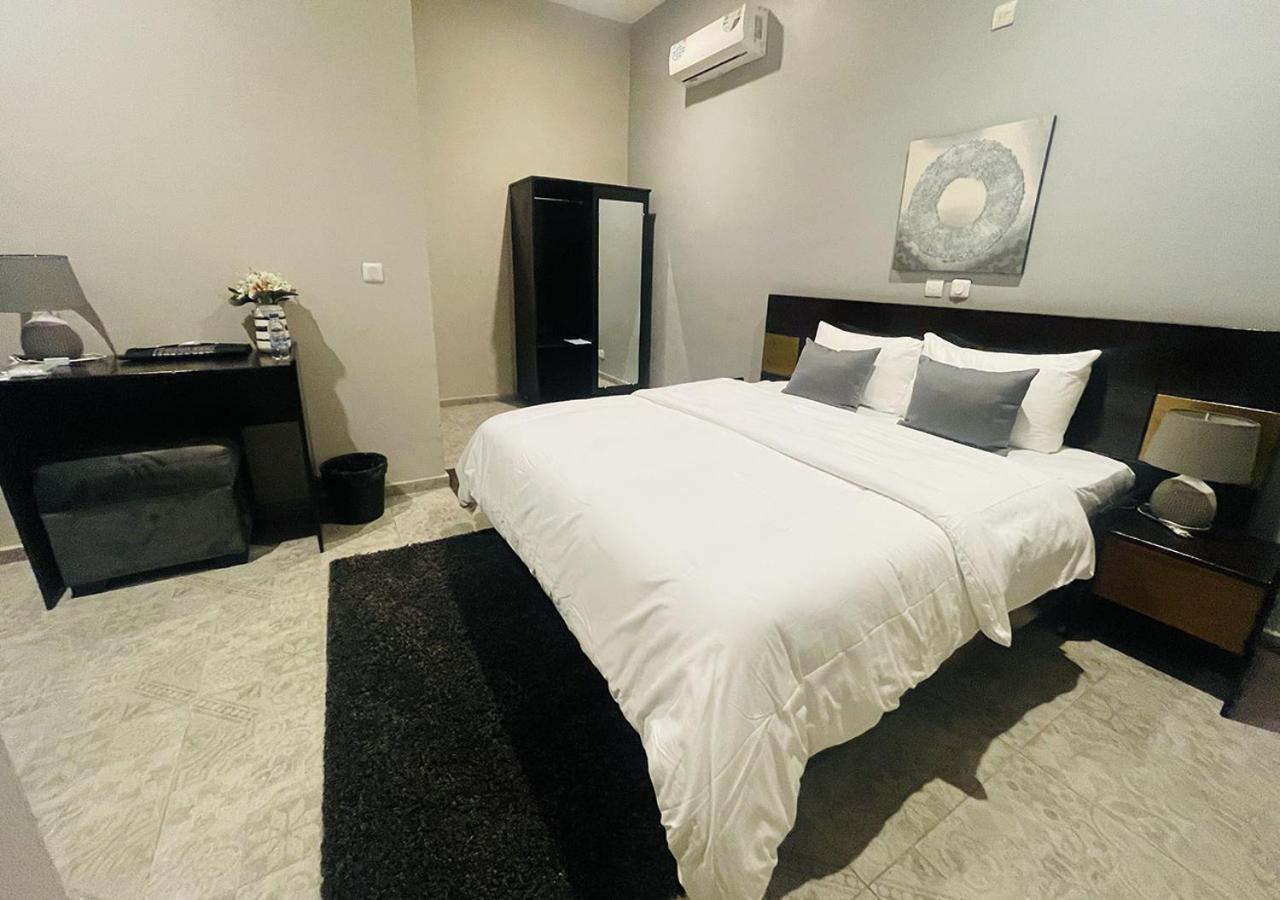 Onyx Hotel Yamoussoukro Bagian luar foto