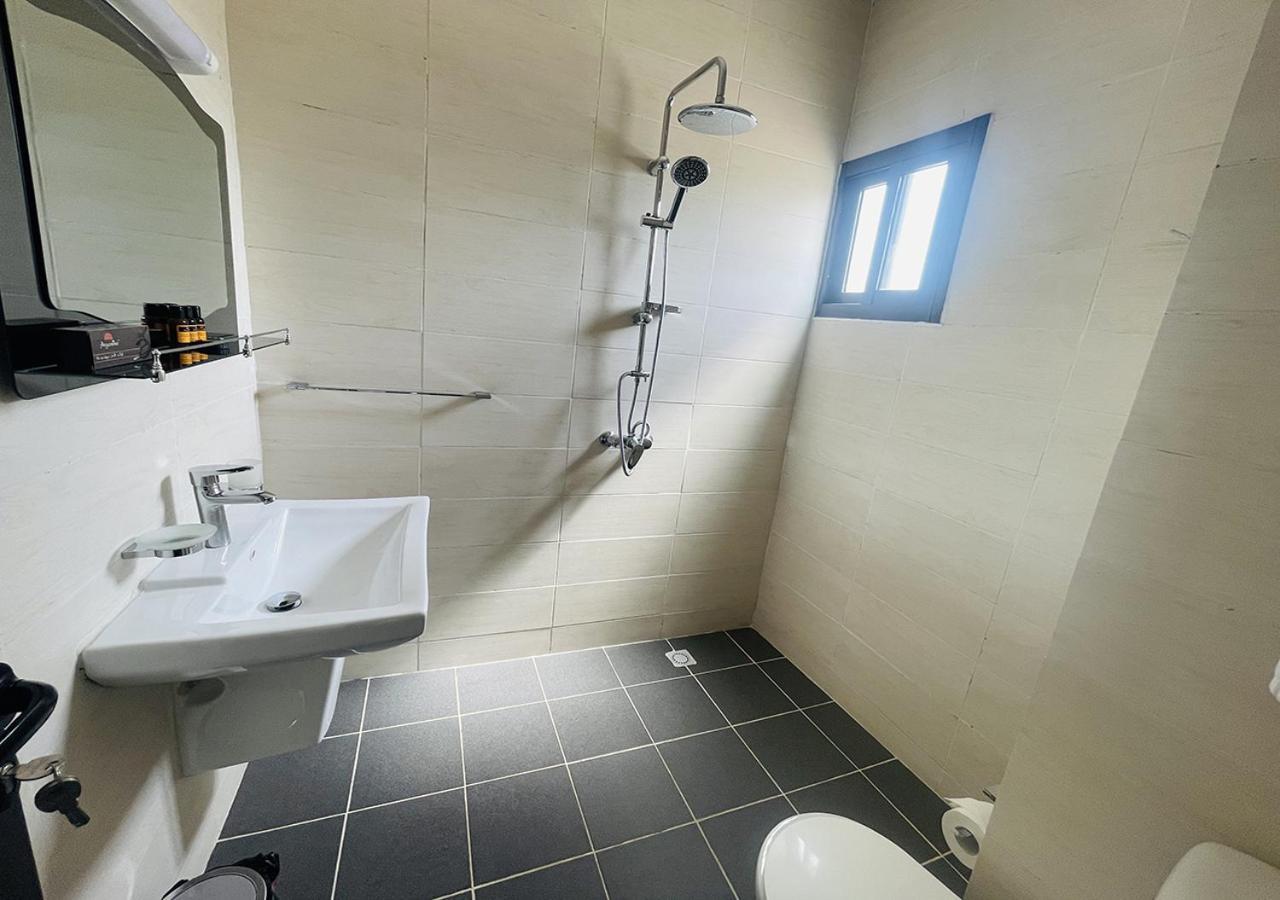 Onyx Hotel Yamoussoukro Bagian luar foto
